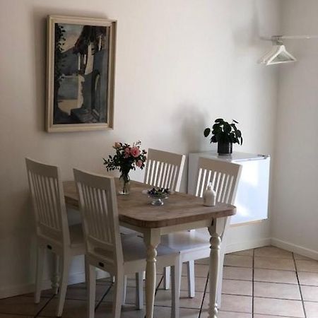 Allesø Gl. sognefoged gård Odense Rom bilde
