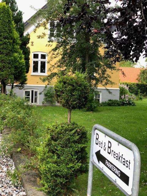 Allesø Gl. sognefoged gård Odense Eksteriør bilde