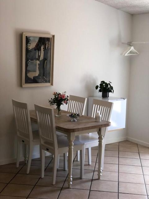 Allesø Gl. sognefoged gård Odense Rom bilde